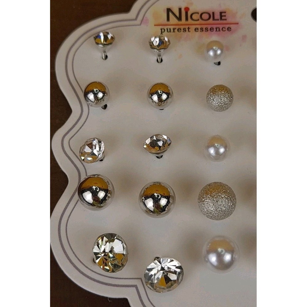 Nicole Purest Essence 20 Pairs Graduated Size Stud Fashion Earrings Silver Black - Picture 5 of 8